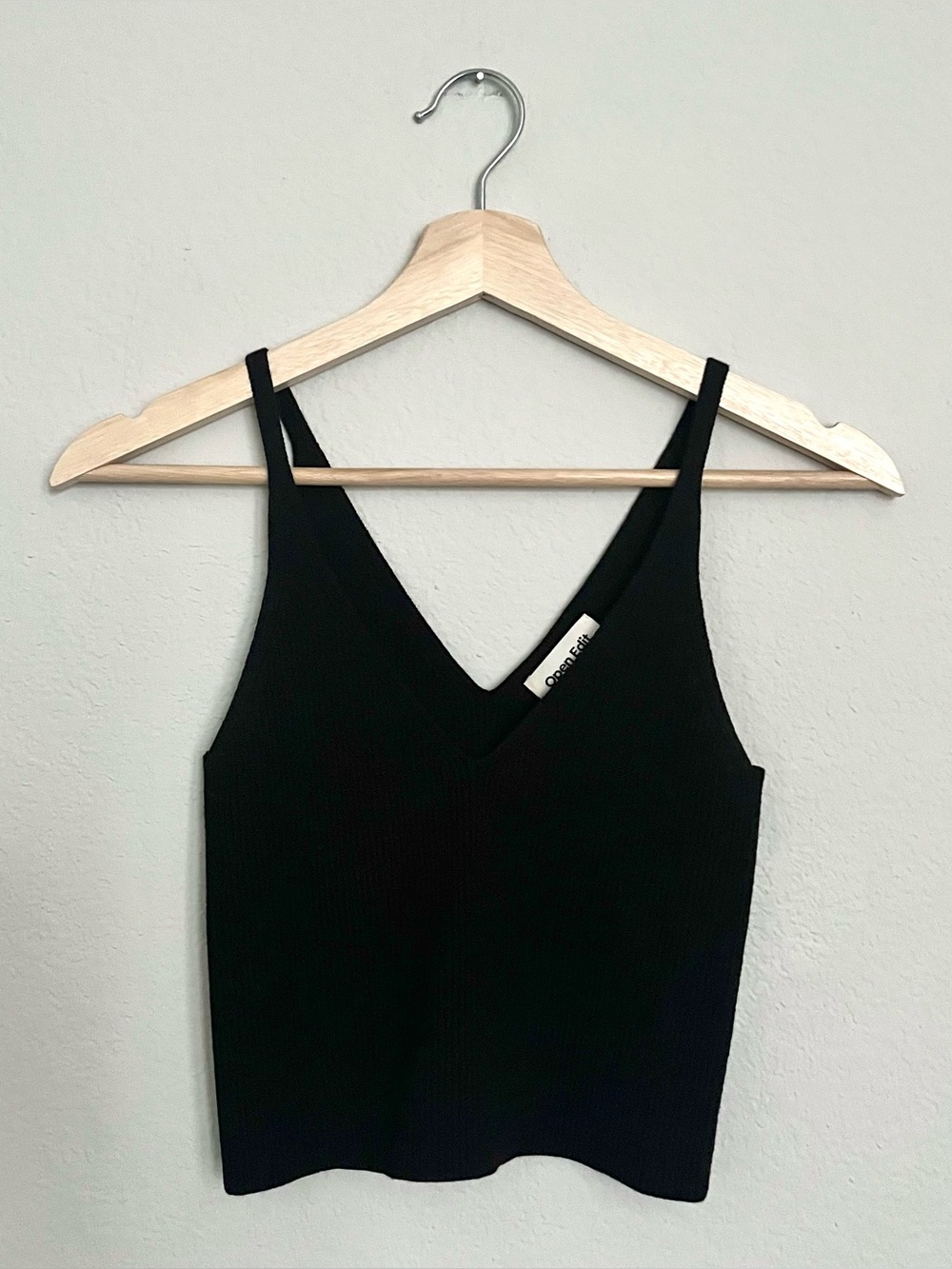 NWT Open Edit Luxe Sculpt V-Neck Rib Tank Size S